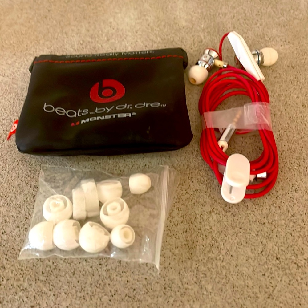 Monster Beats by Dr. Dre - Silver, Red and White